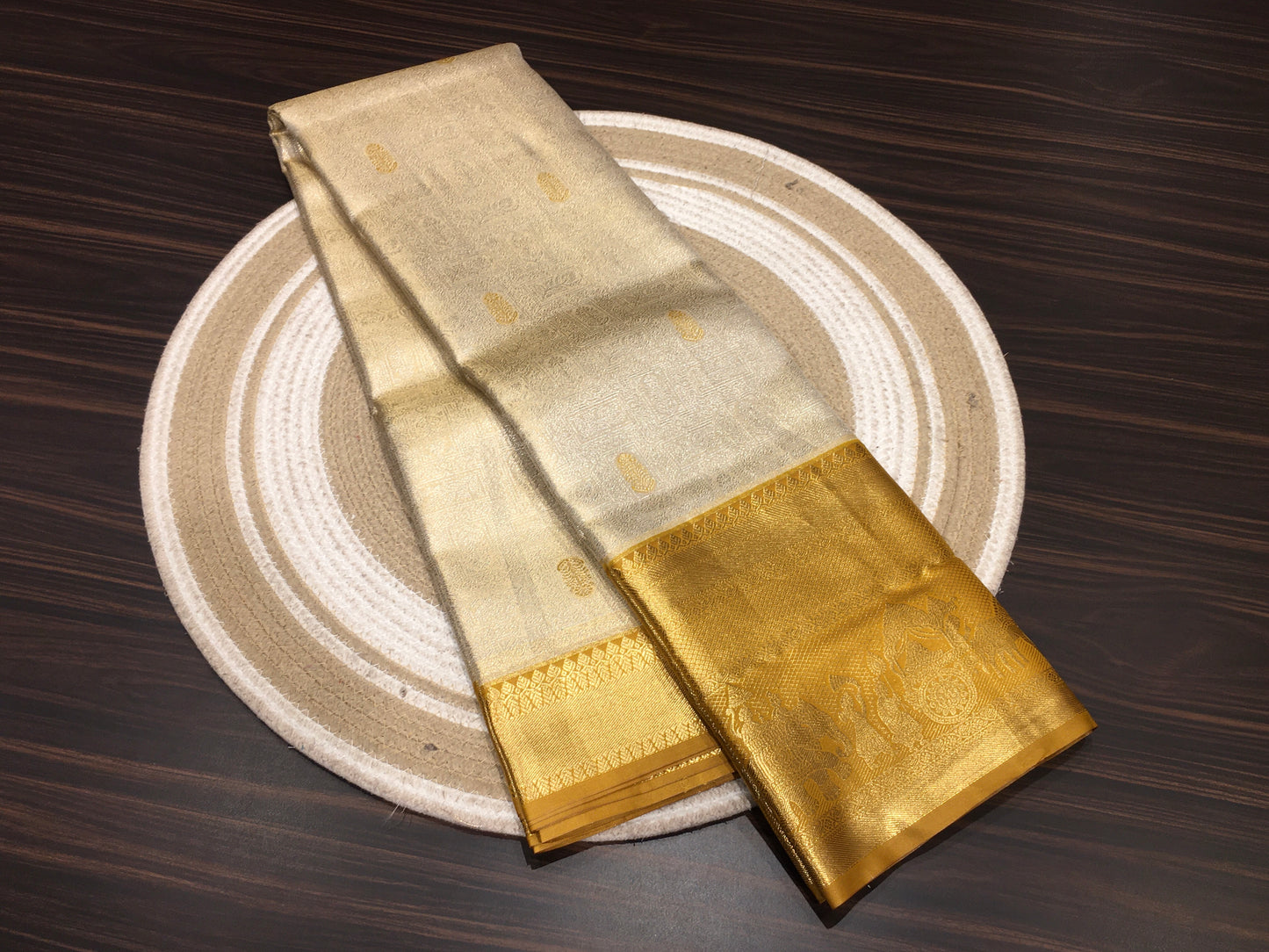 Semi Kanchipuram tissue