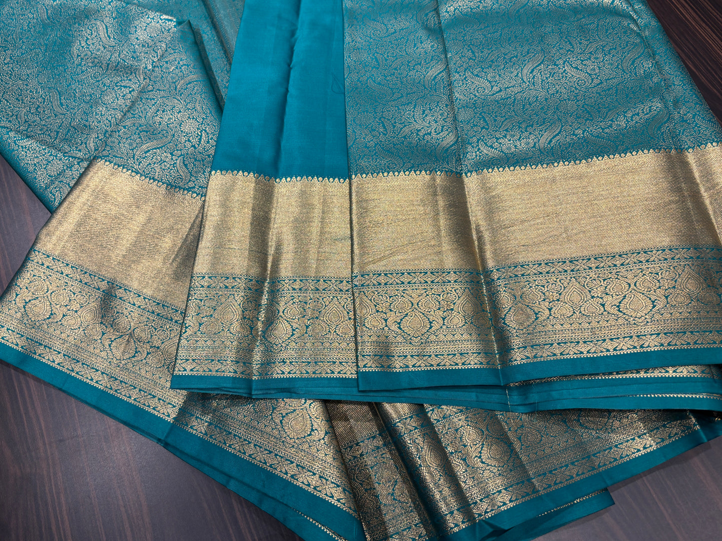 Semi Kanchipuram silk