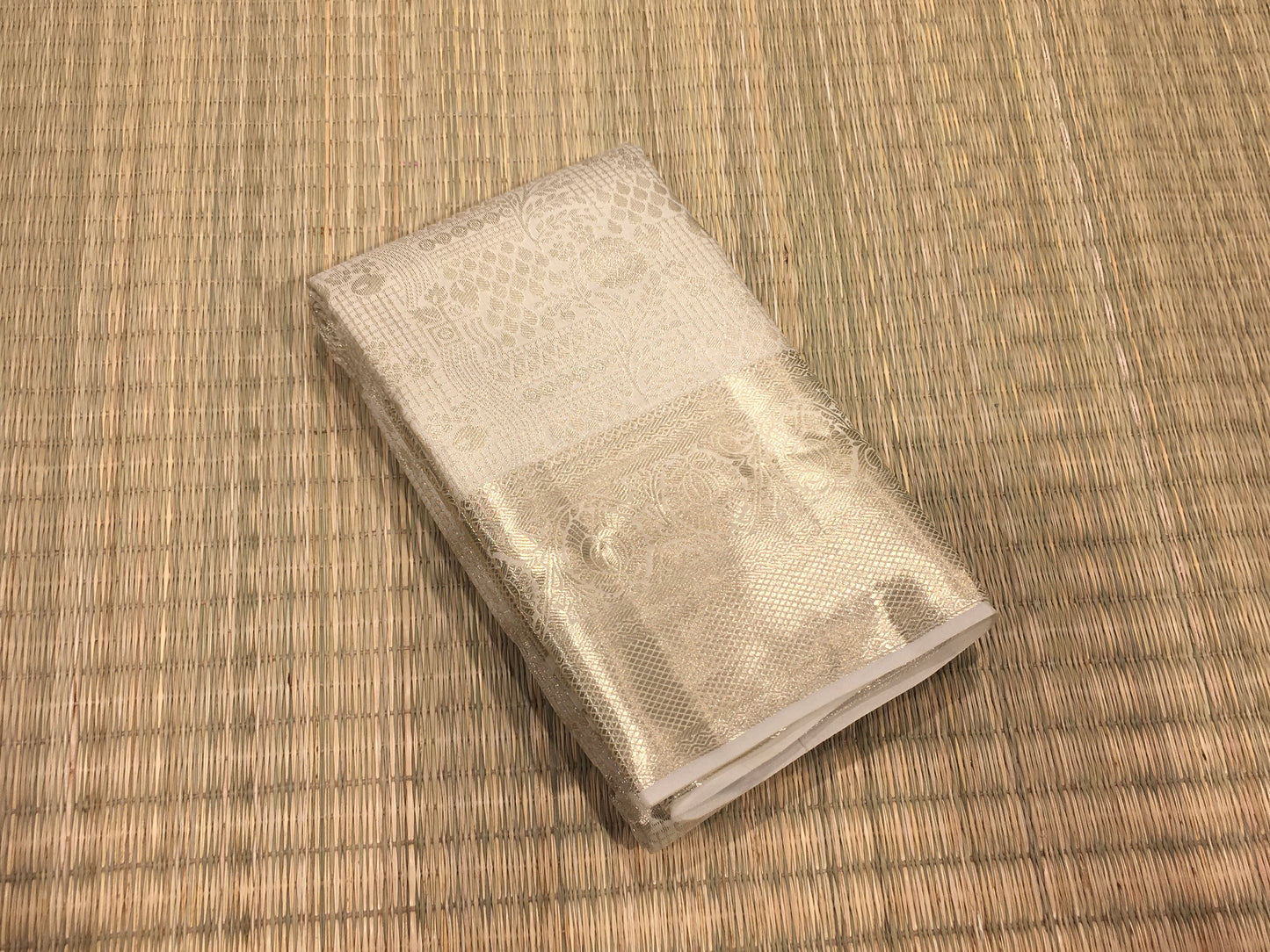 Semi Kanchipuram silk