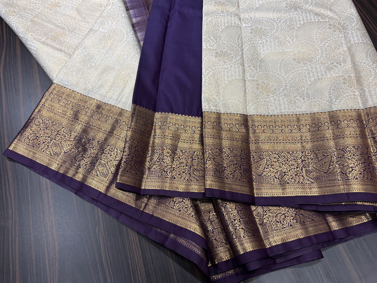 Semi Kanchipuram silk