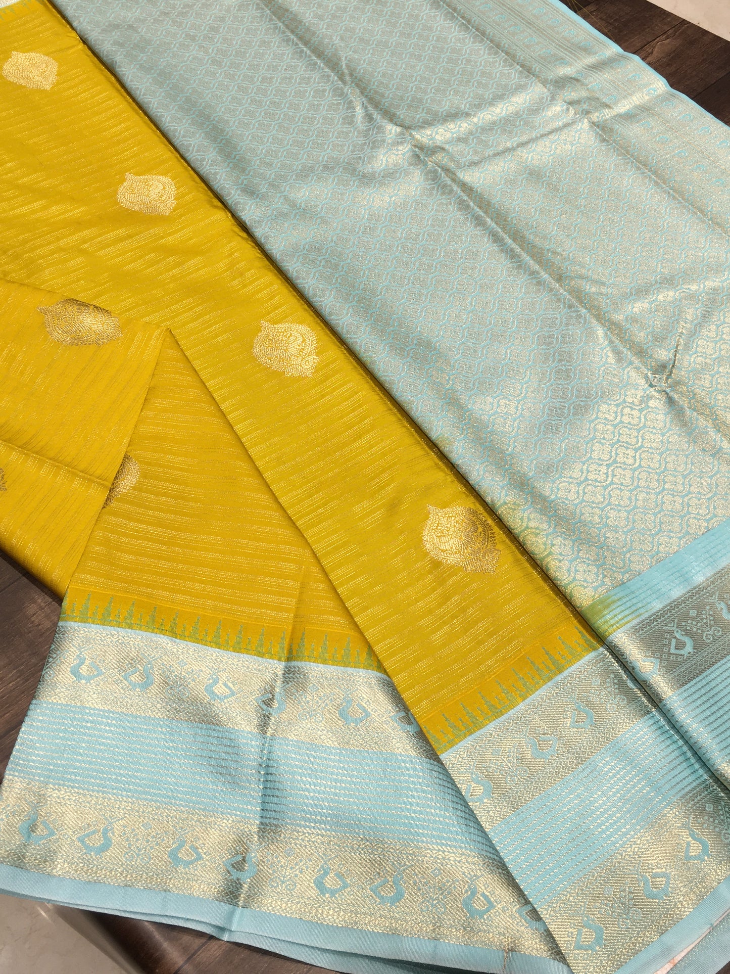 Semi Kanchipuram silk