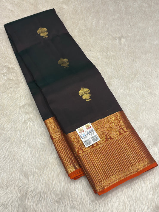 Pure Kanchipuram silk