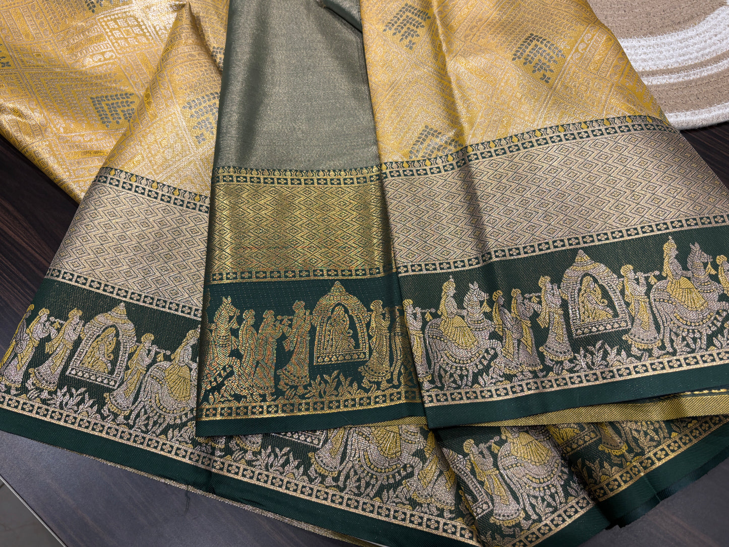 Semi Kanchipuram tissue