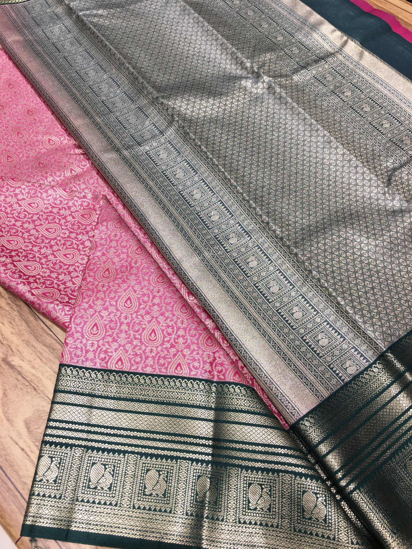 Semi Kanchipuram brocade