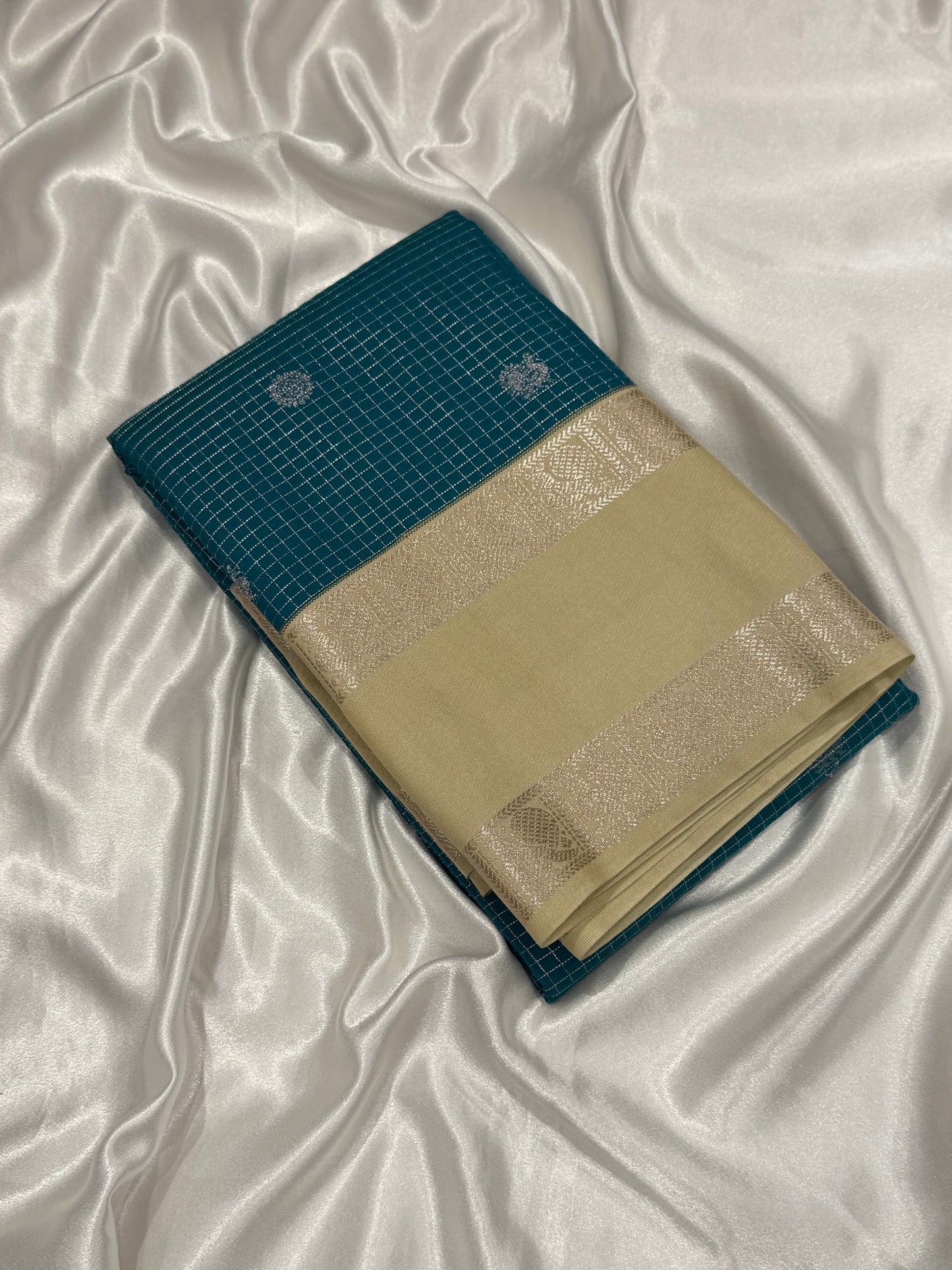 Semi Kanchipuram silk