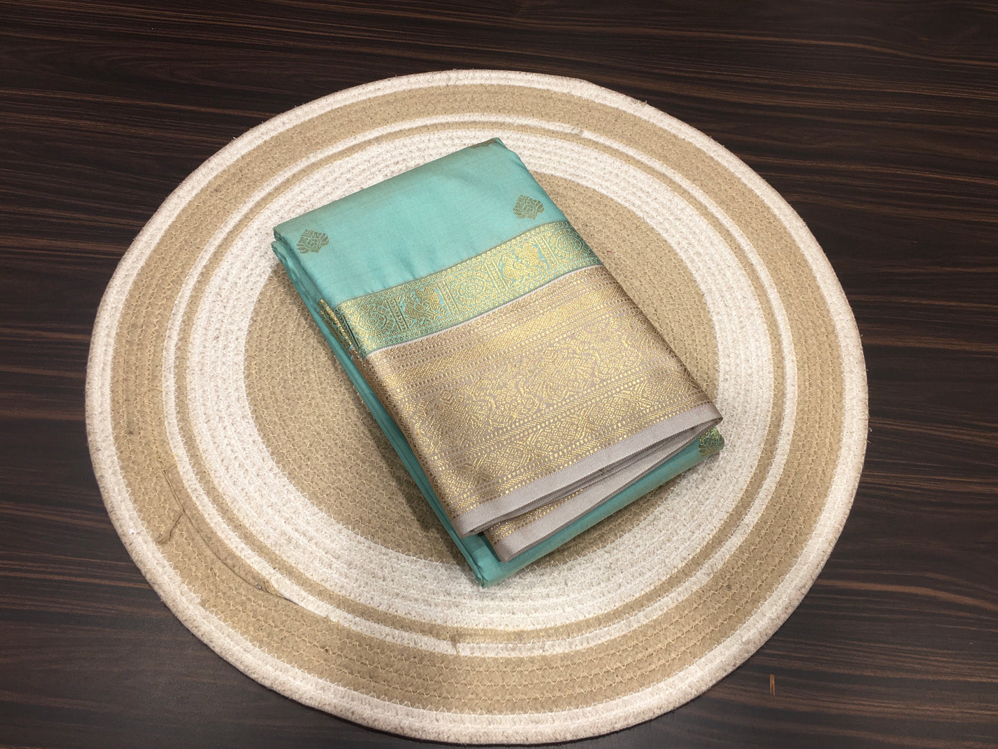 Semi Kanchipuram silk