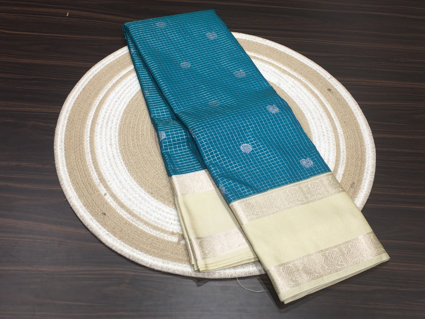 Semi Kanchipuram silk