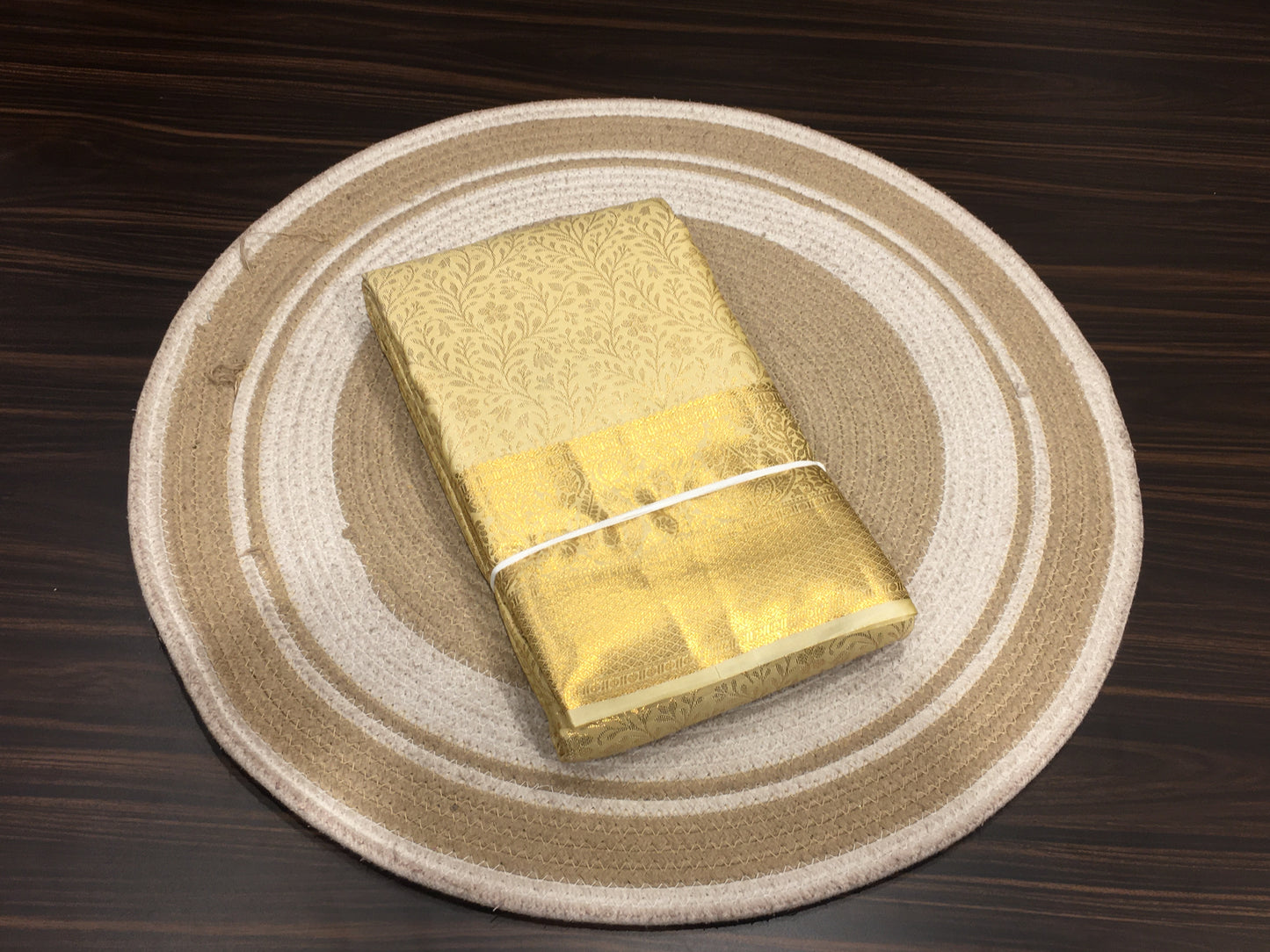 Semi Kanchipuram silk