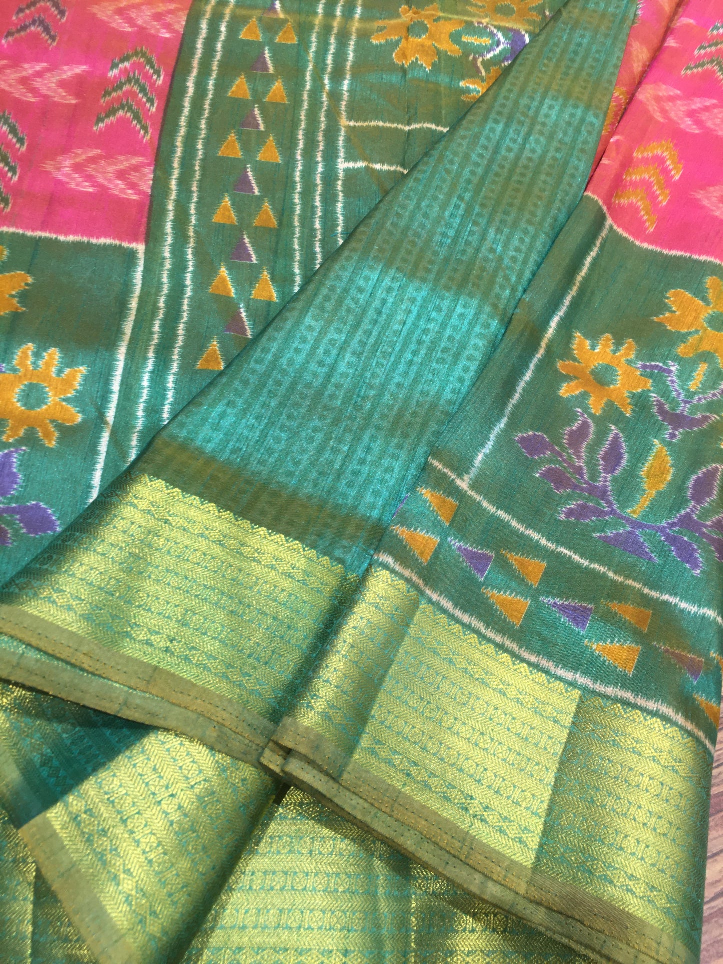Ikkath saree