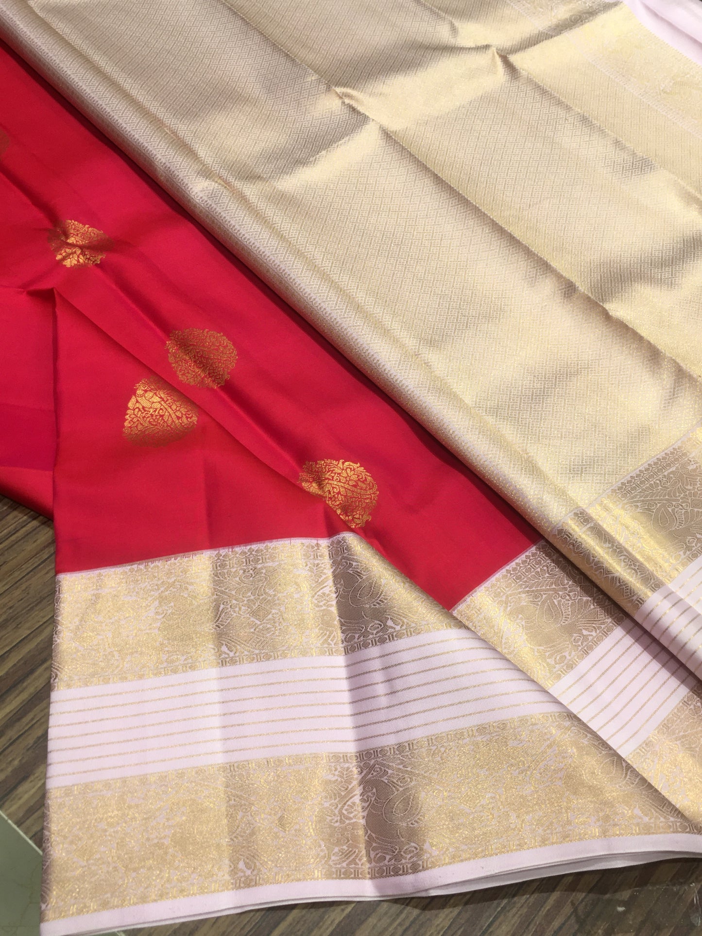 Pure Kanchipuram silk