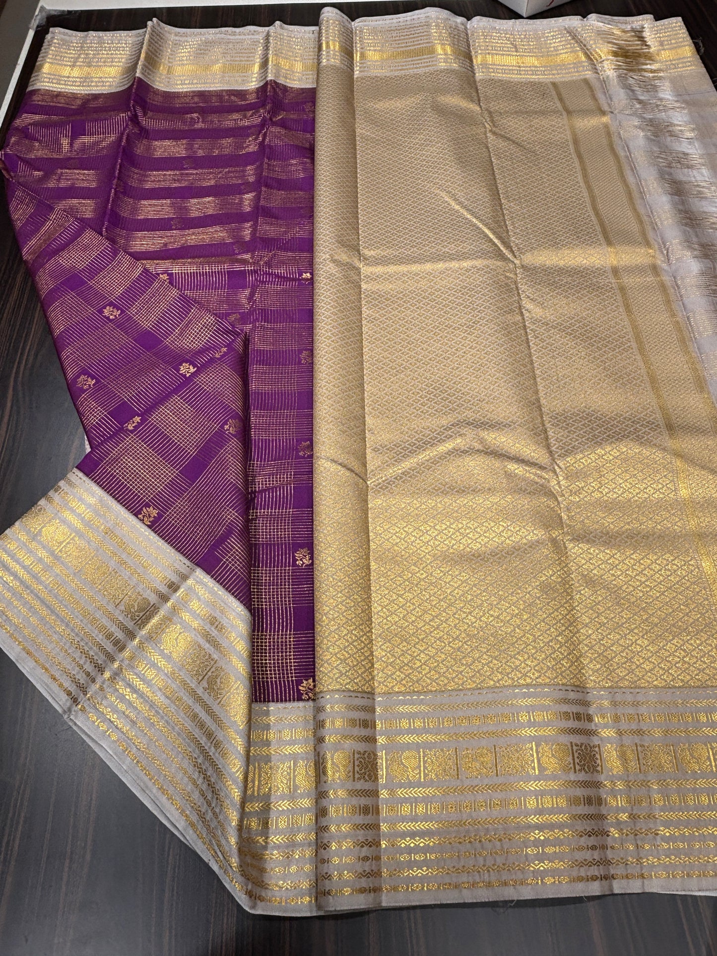 Semi Kanchipuram silk