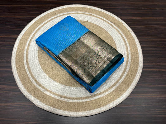 Semi Kanchipuram silk