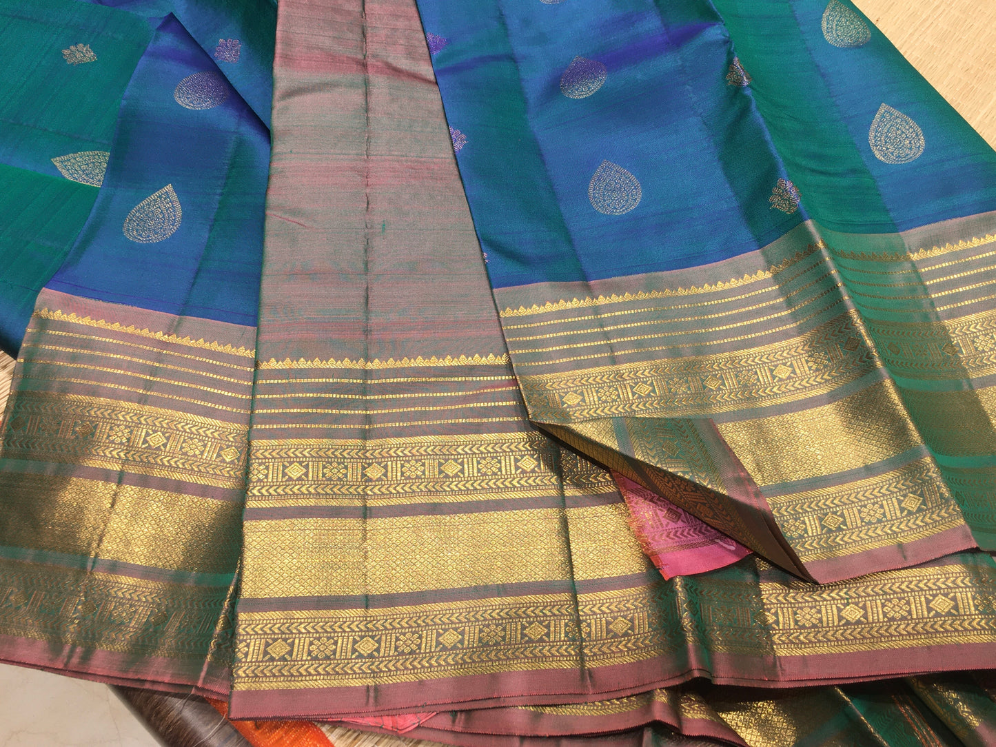 pure Kanchipuram silk