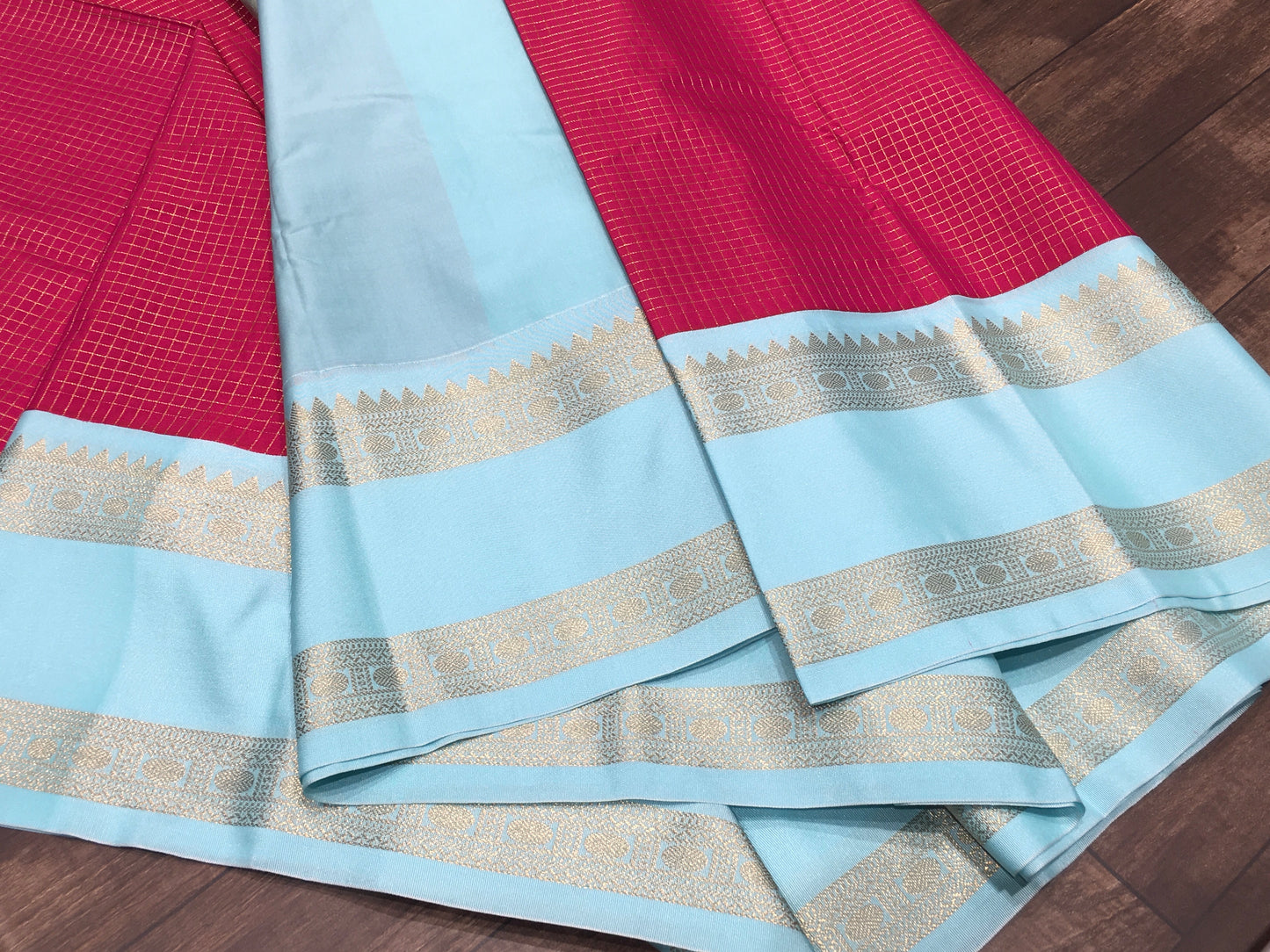 Semi Kanchipuram silk