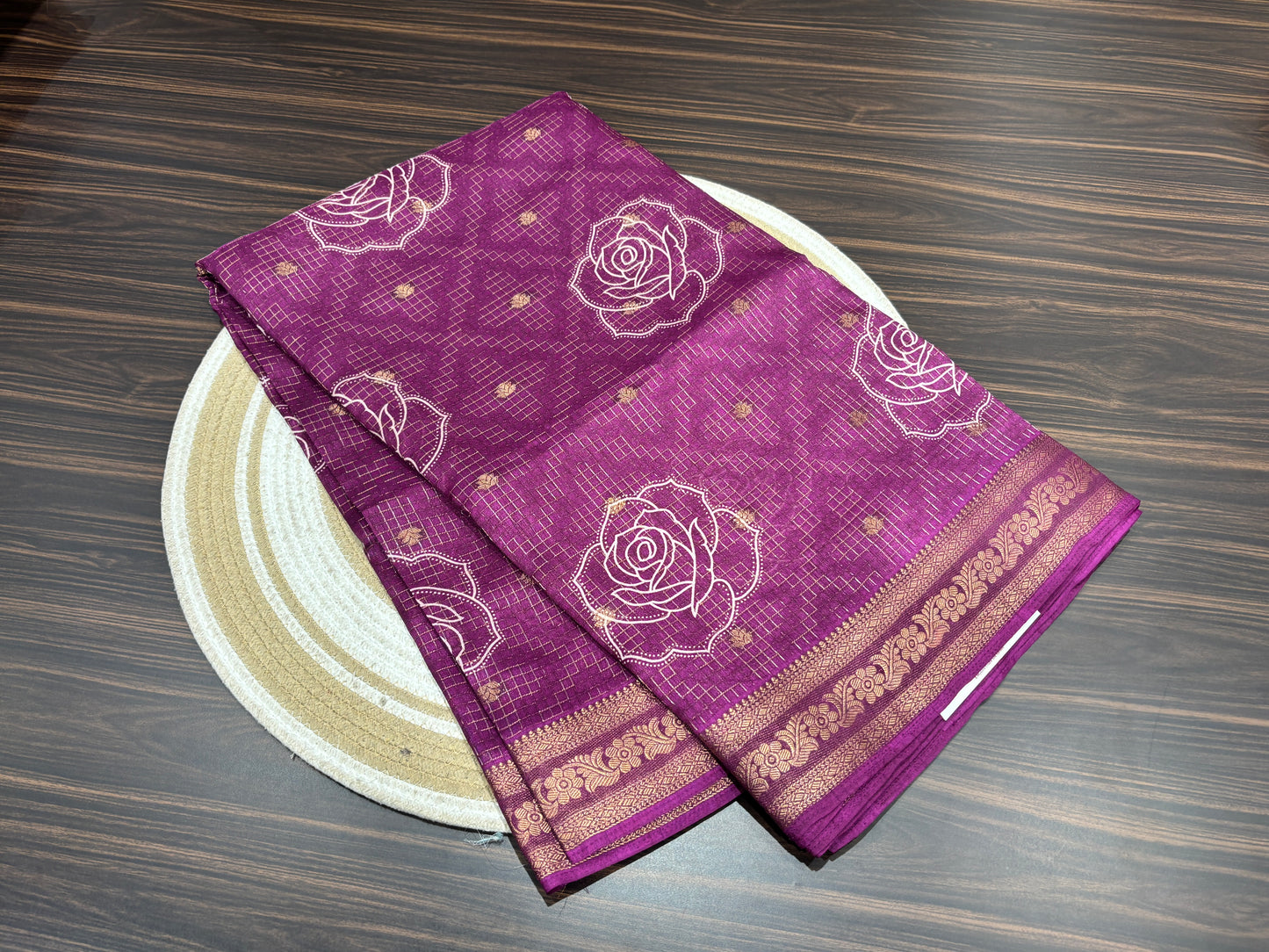 Dola silk saree