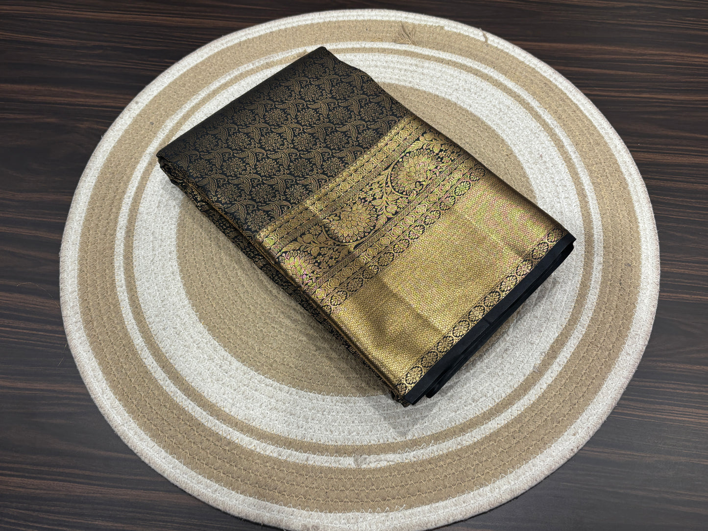 Semi Kanchipuram silk