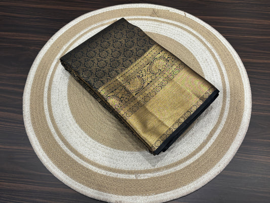 Semi Kanchipuram silk