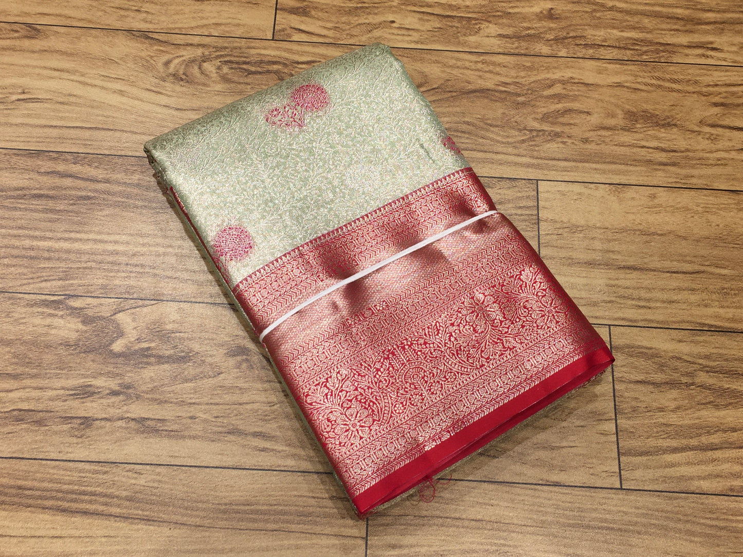 Semi Kanchipuram tissue