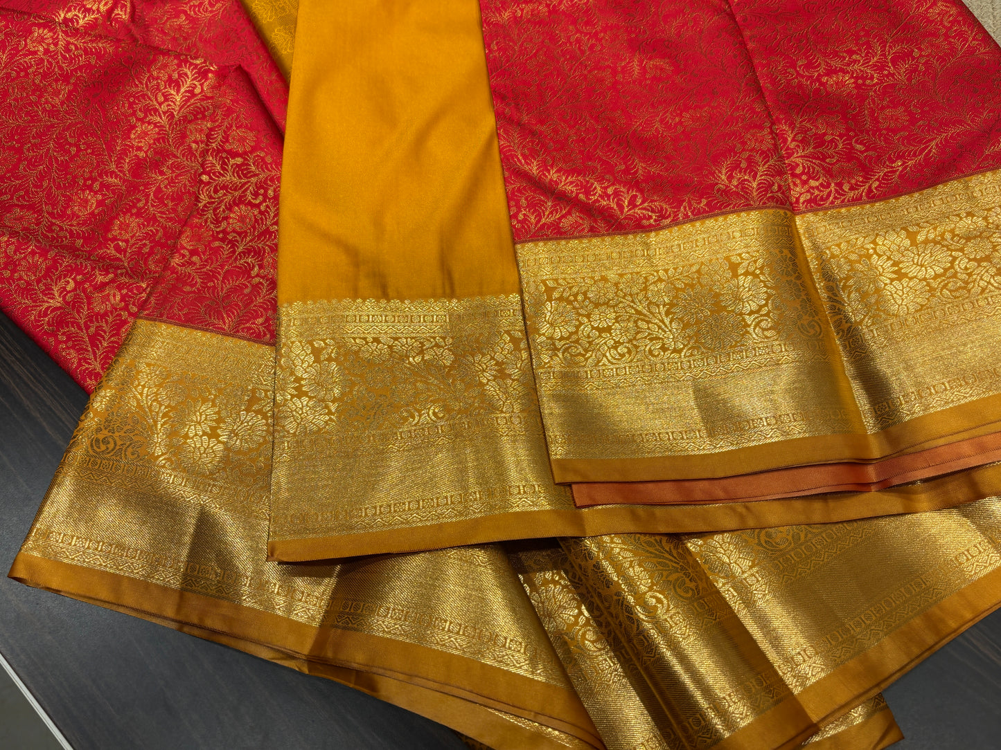 Semi Kanchipuram silk