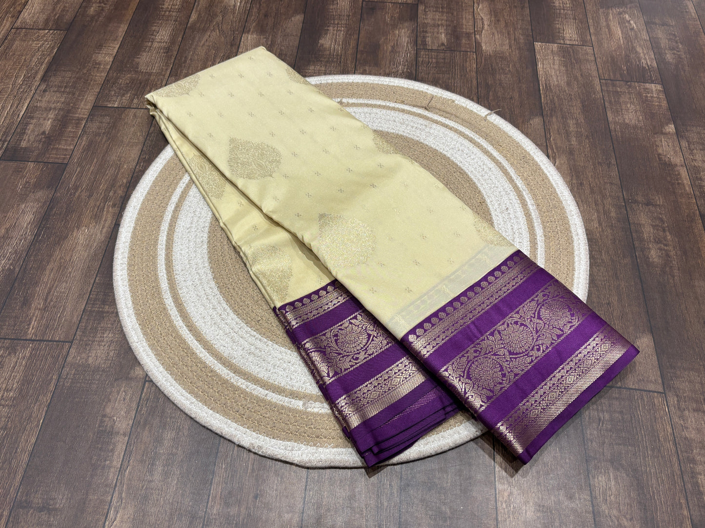 Semi Kanchipuram silk