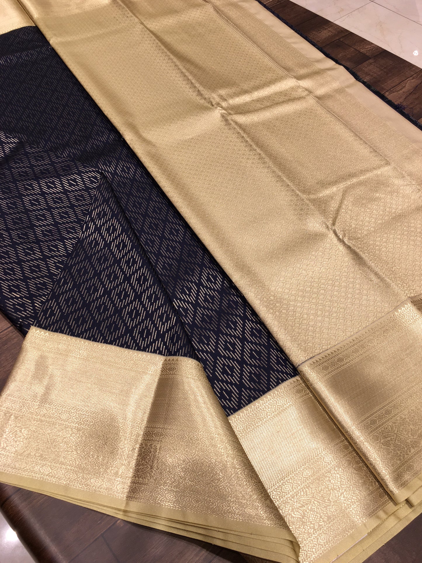 Semi Kanchipuram silk
