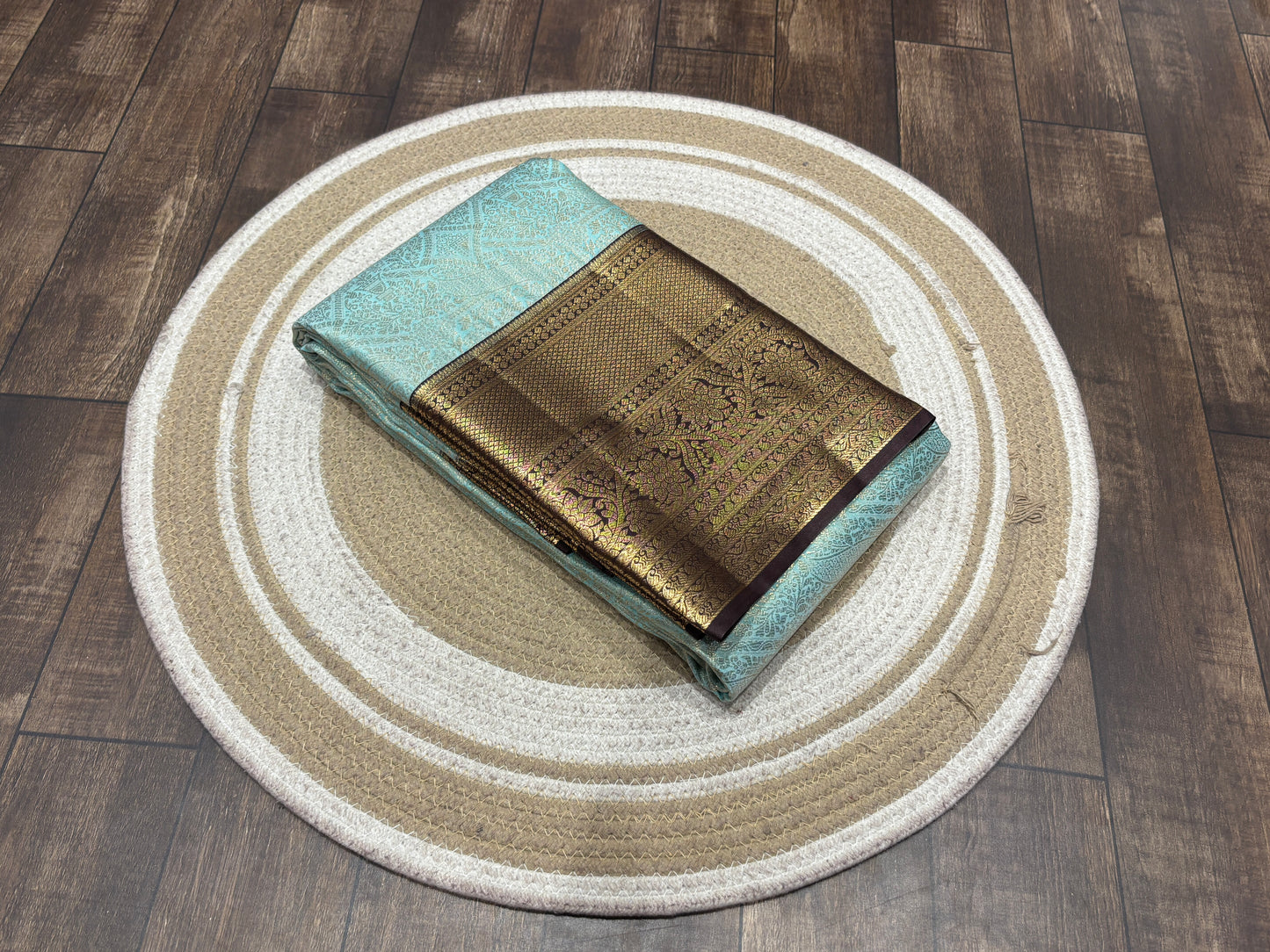 Semi Kanchipuram silk