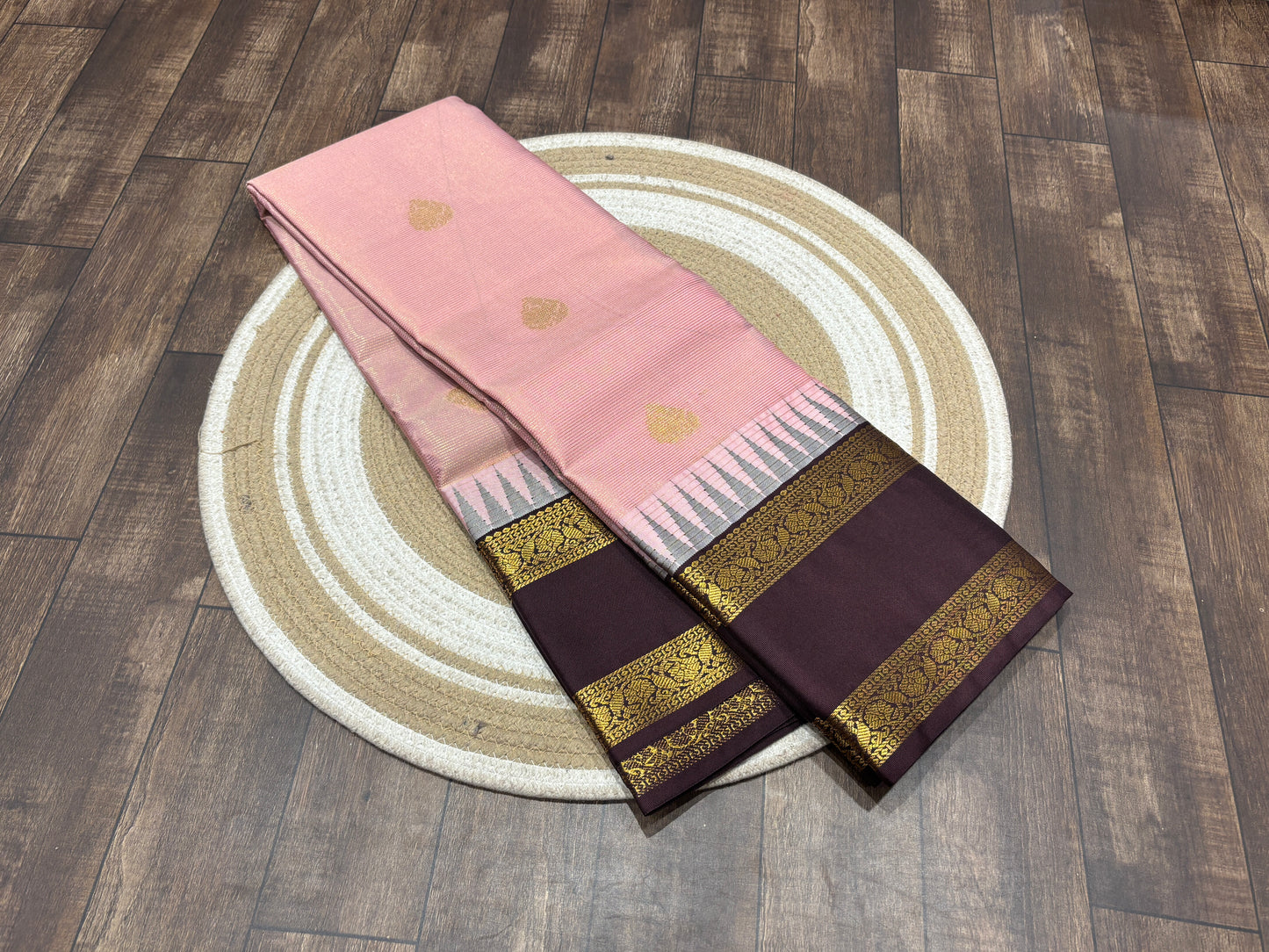Semi Kanchipuram silk