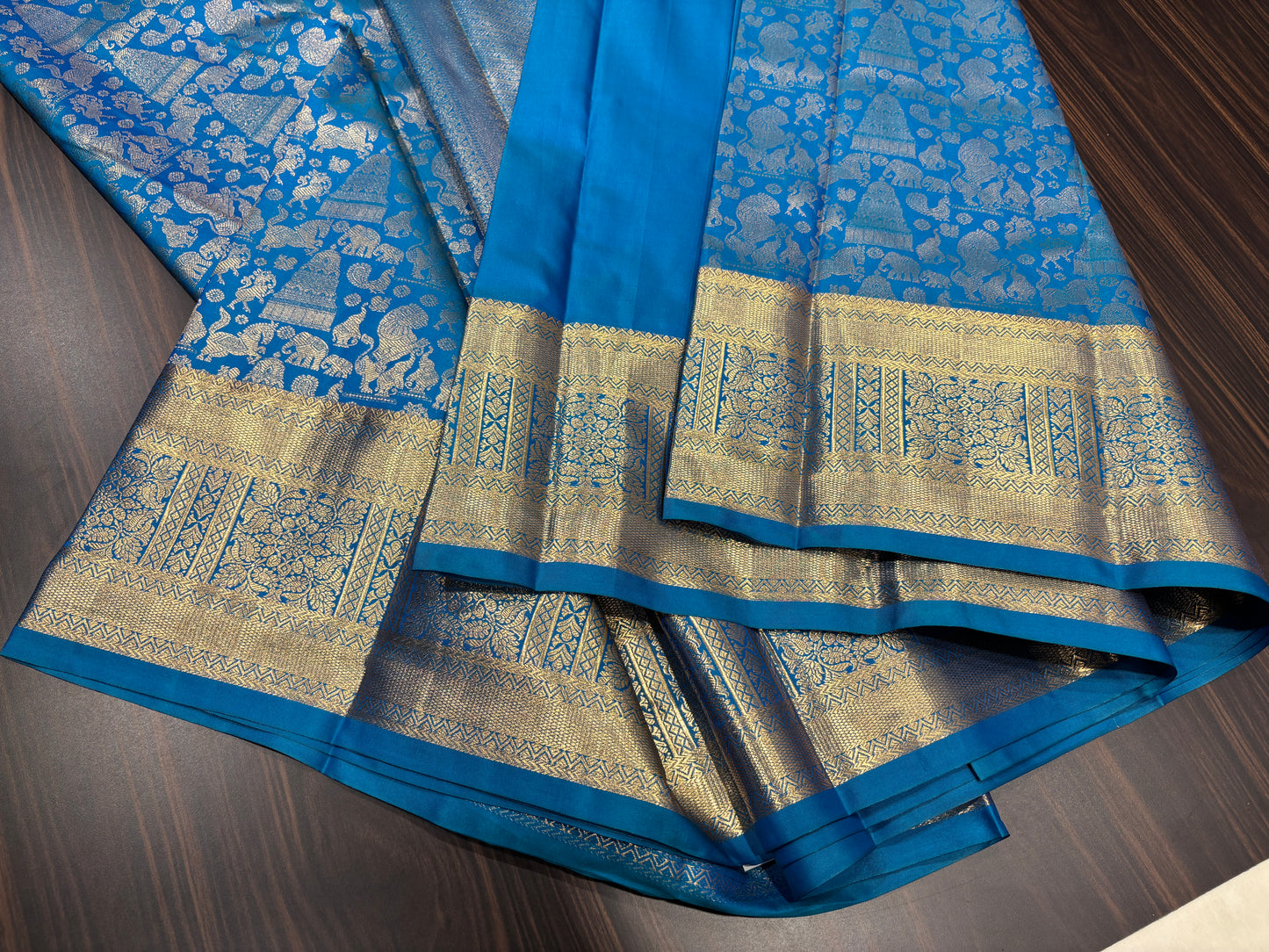 Semi Kanchipuram silk