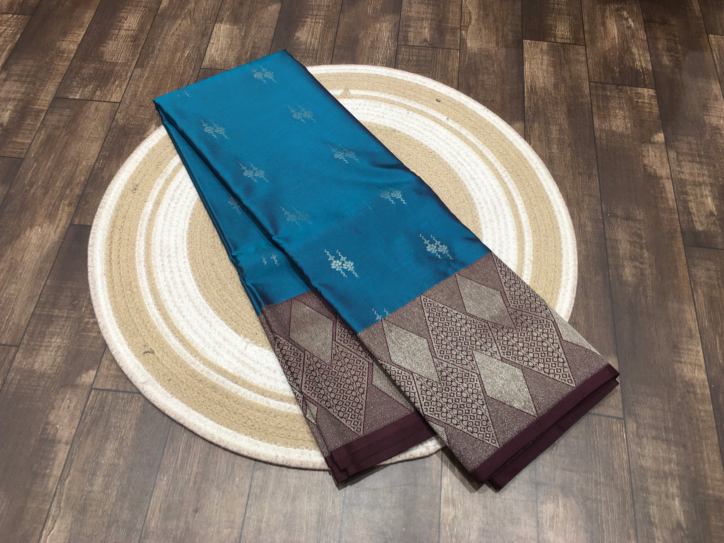 Semi Kanchipuram silk