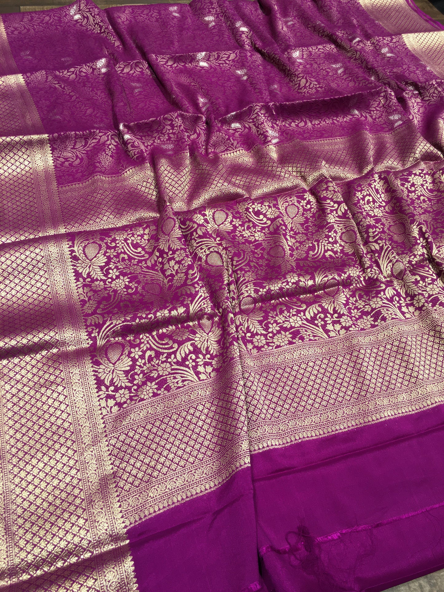 Chiffon crape saree