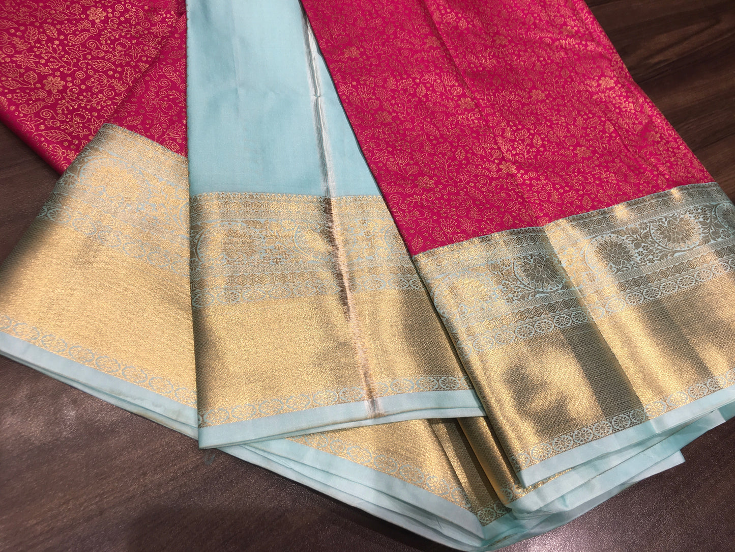 Semi Kanchipuram brocade