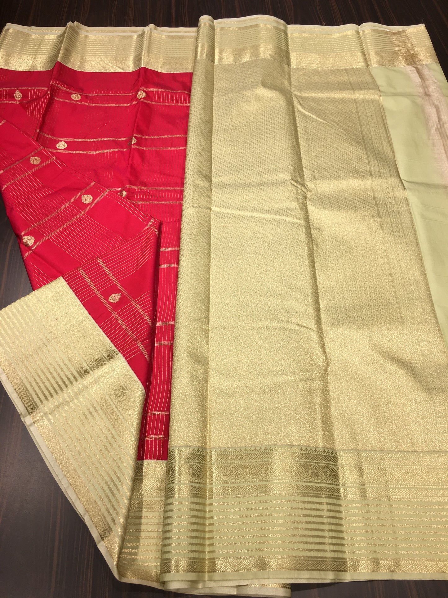 Semi Kanchipuram silk