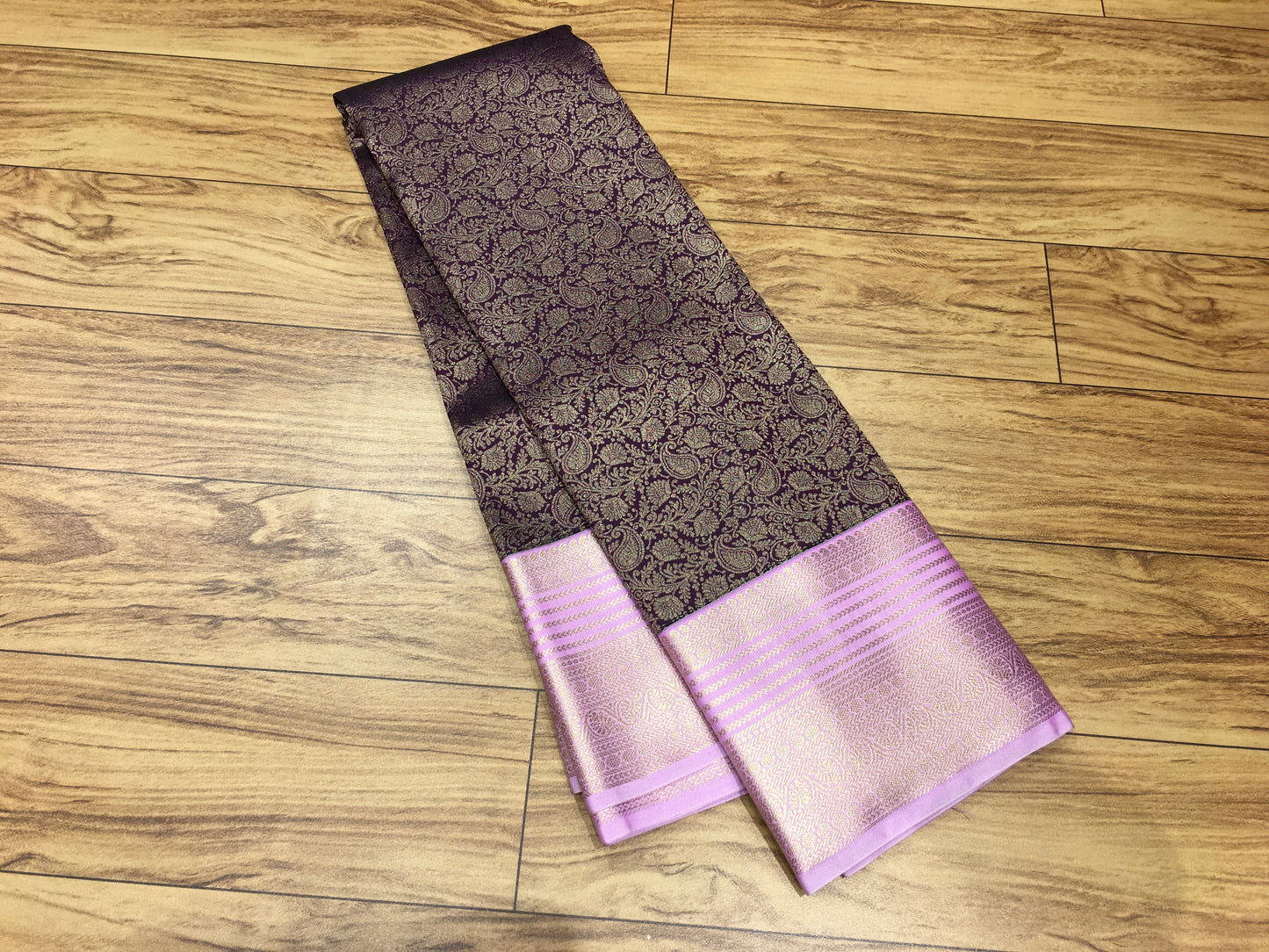 Semi Kanchipuram brocade
