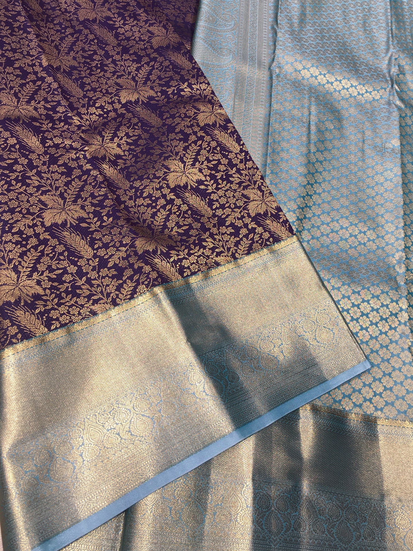 Semi Kanchipuram brocade