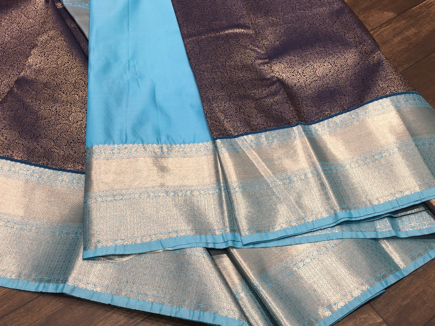 Semi Kanchipuram silk