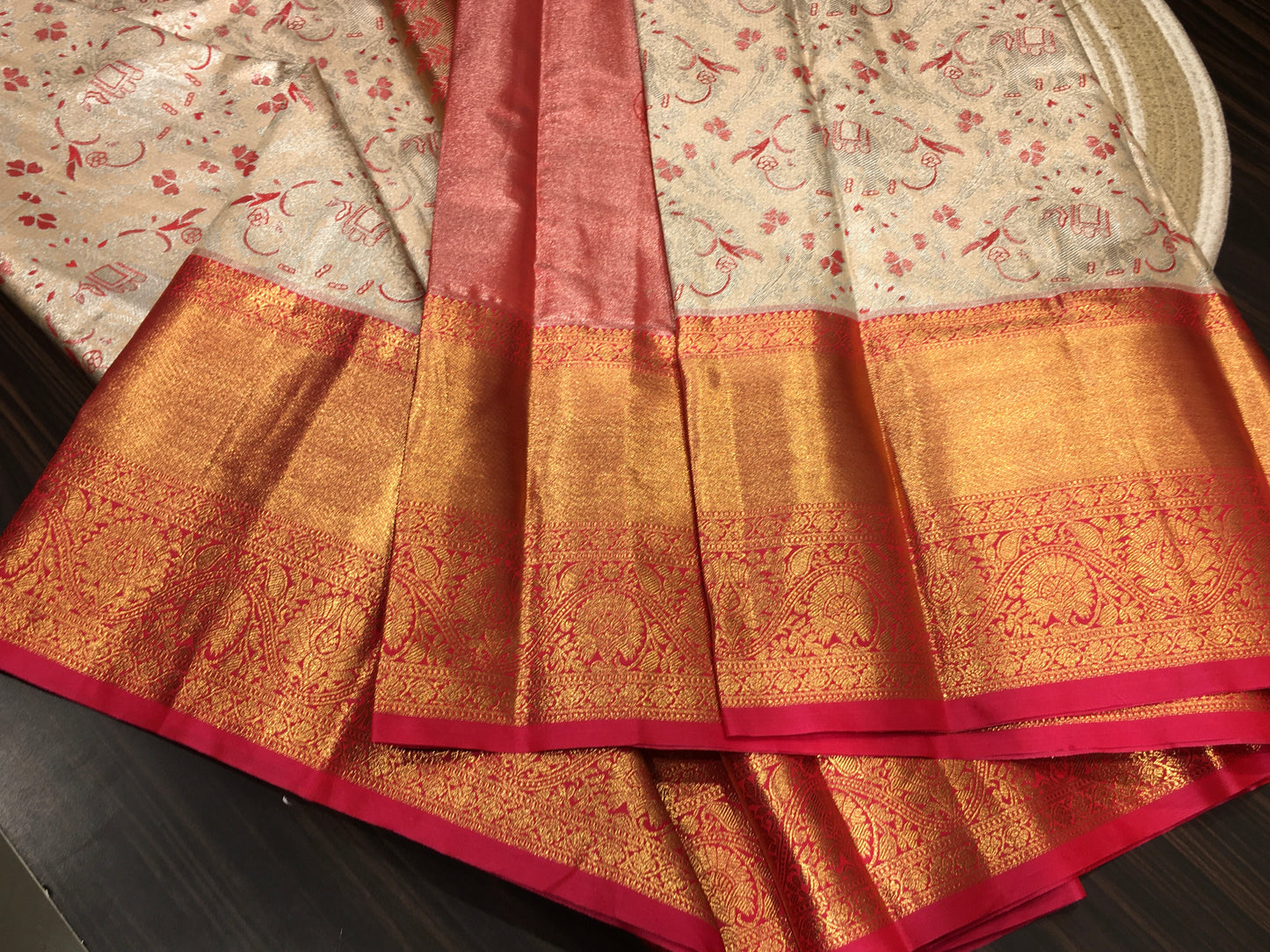 Semi Kanchipuram tissue