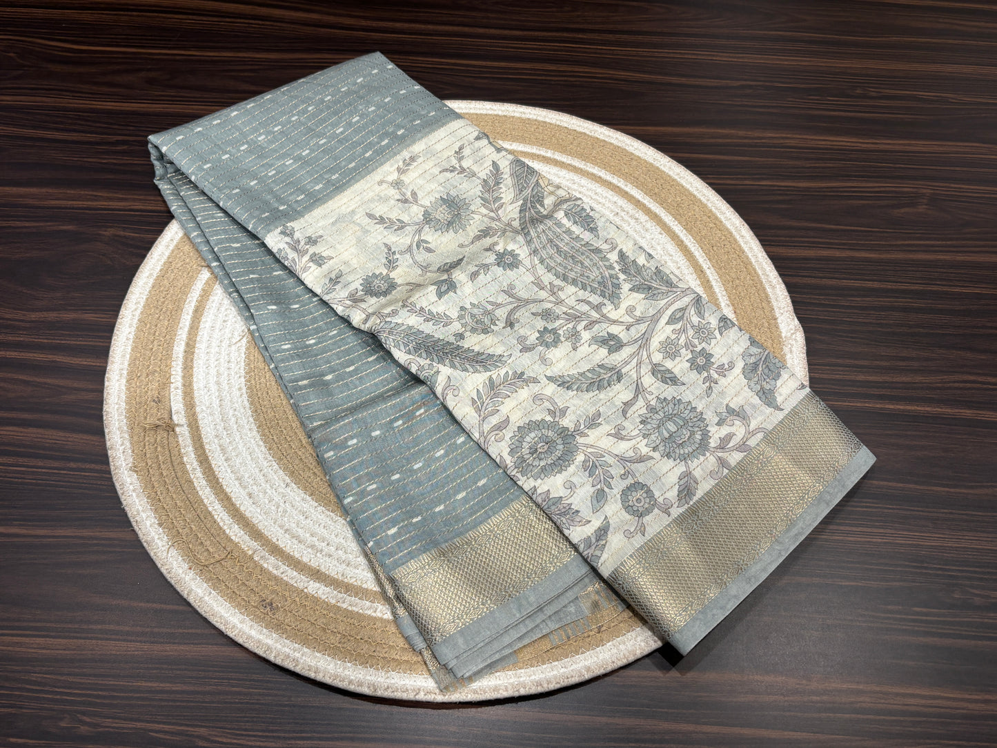 Butter crape saree