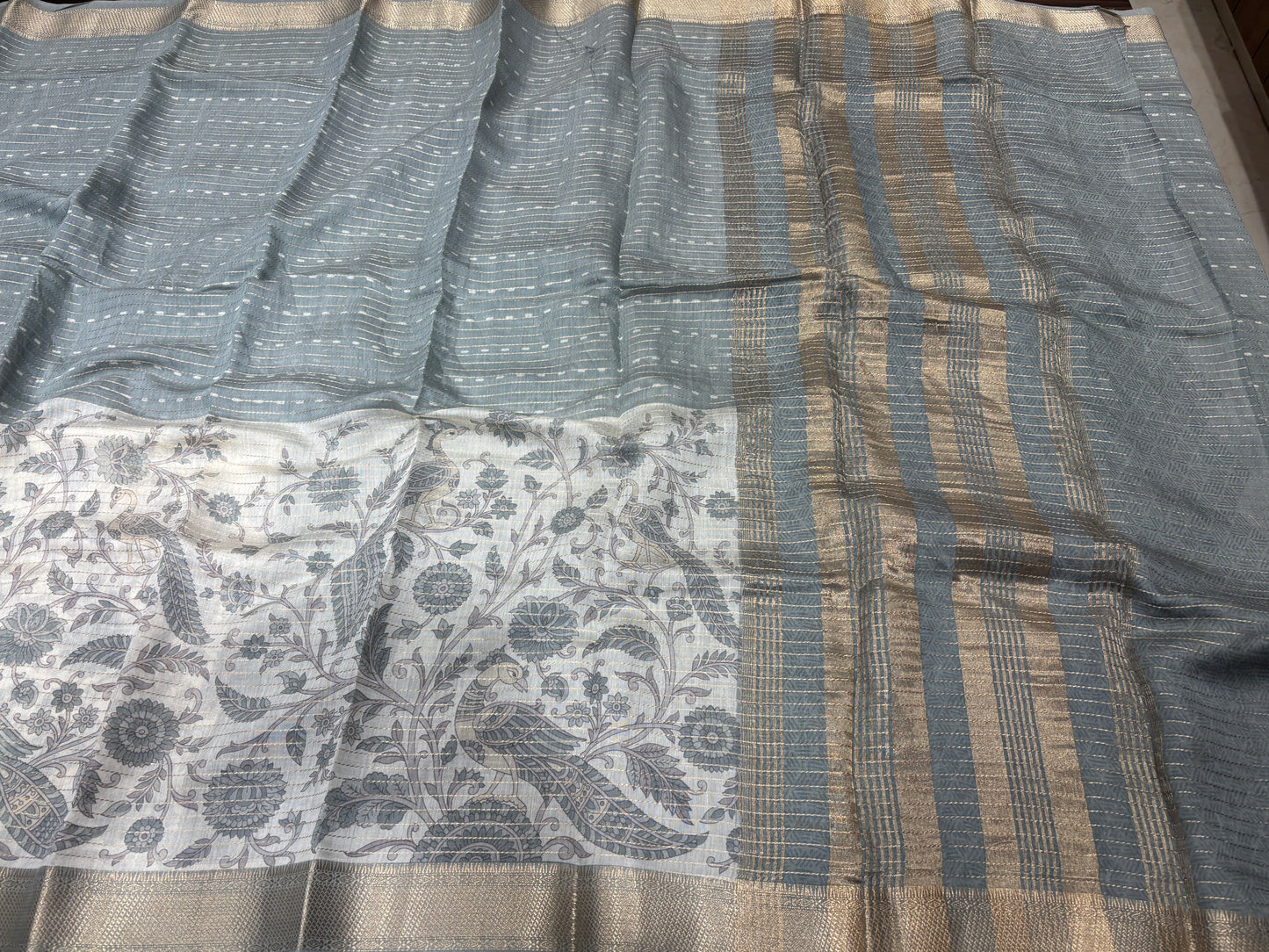 Butter crape saree