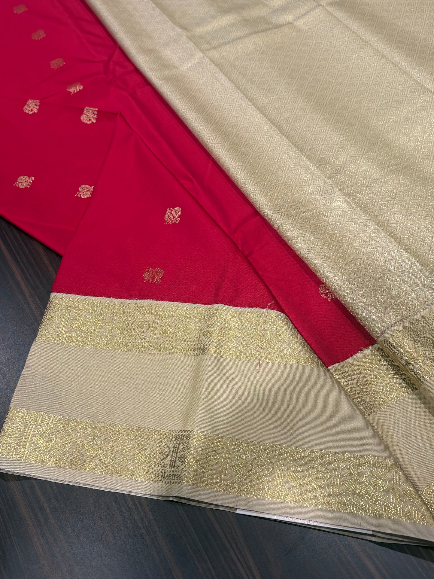 Semi Kanchipuram silk