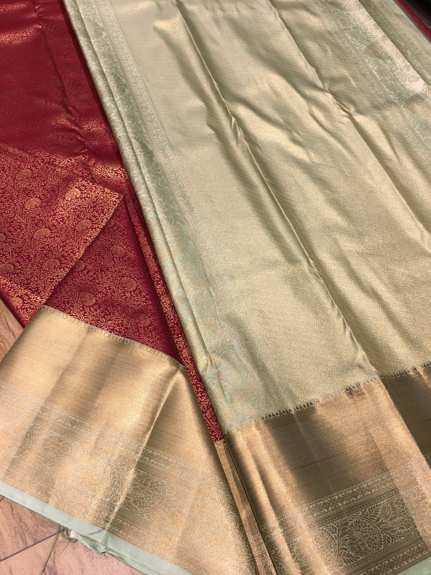 Semi Kanchipuram brocade