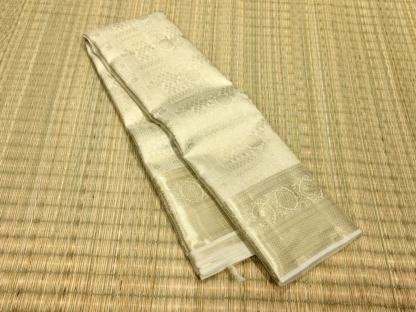 Semi Kanchipuram silk