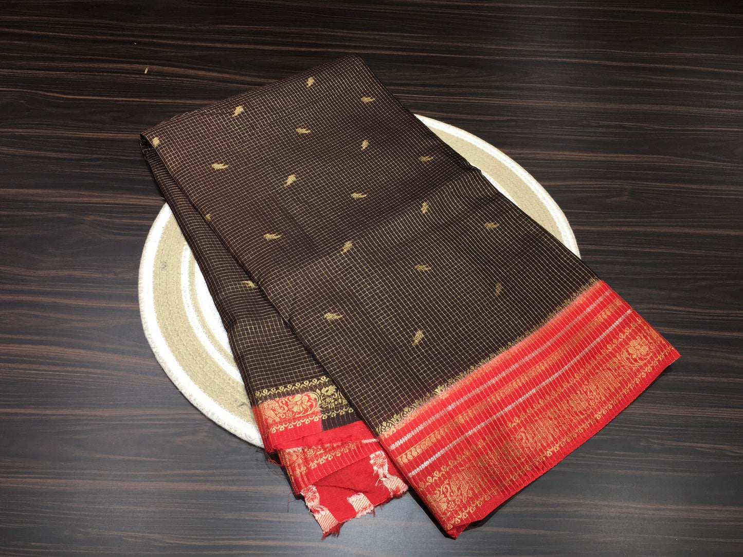 Moonga crape saree