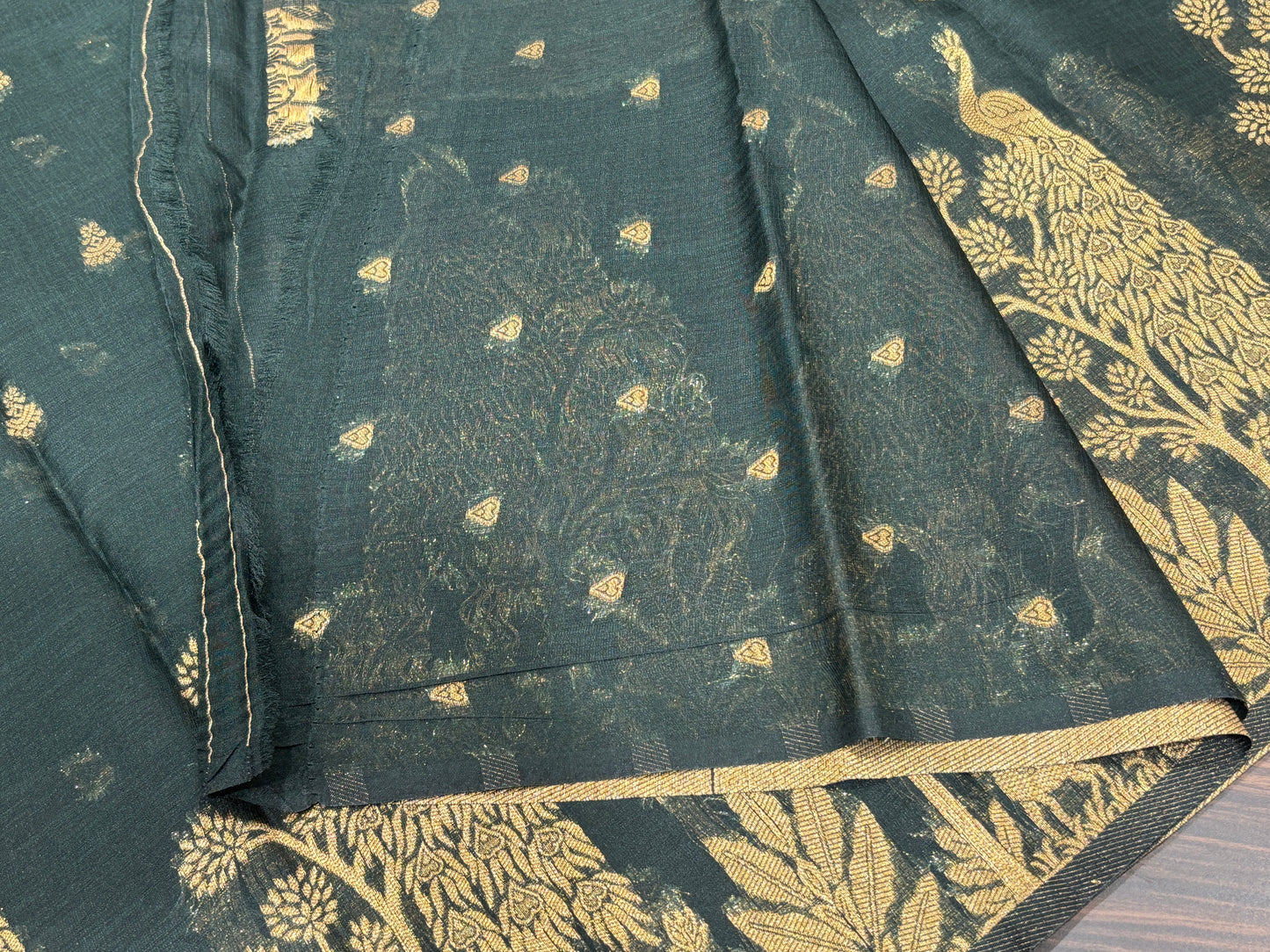 Dola silk saree