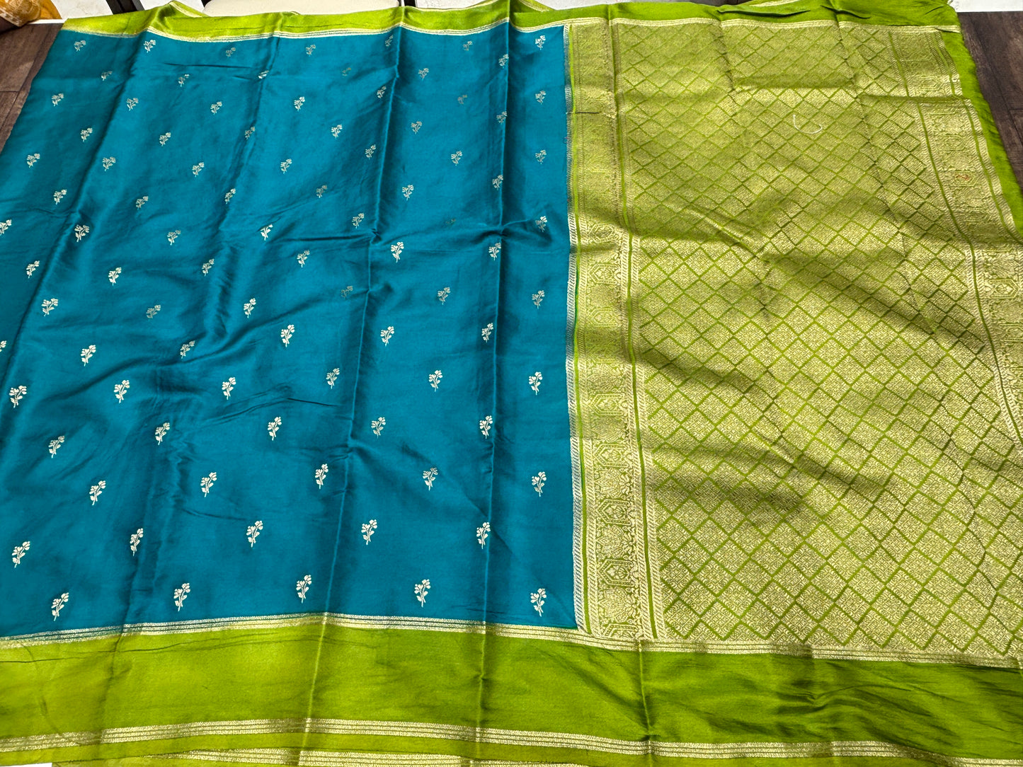 Soft crape saree