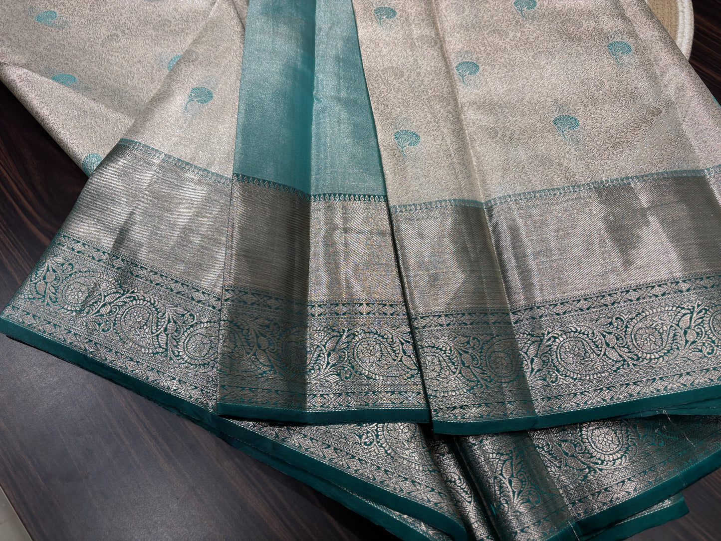 Semi Kanchipuram tissue