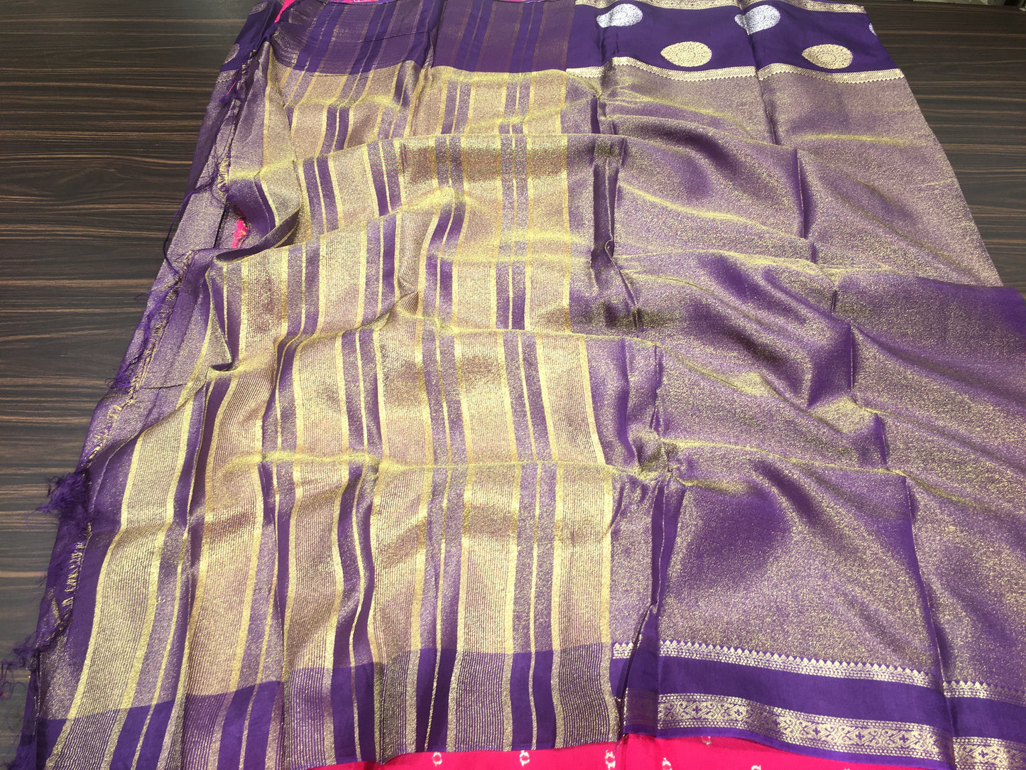 Banarasi butti saree