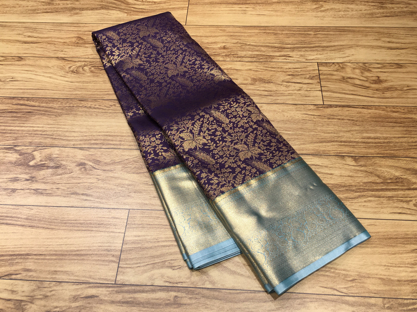 Semi Kanchipuram brocade