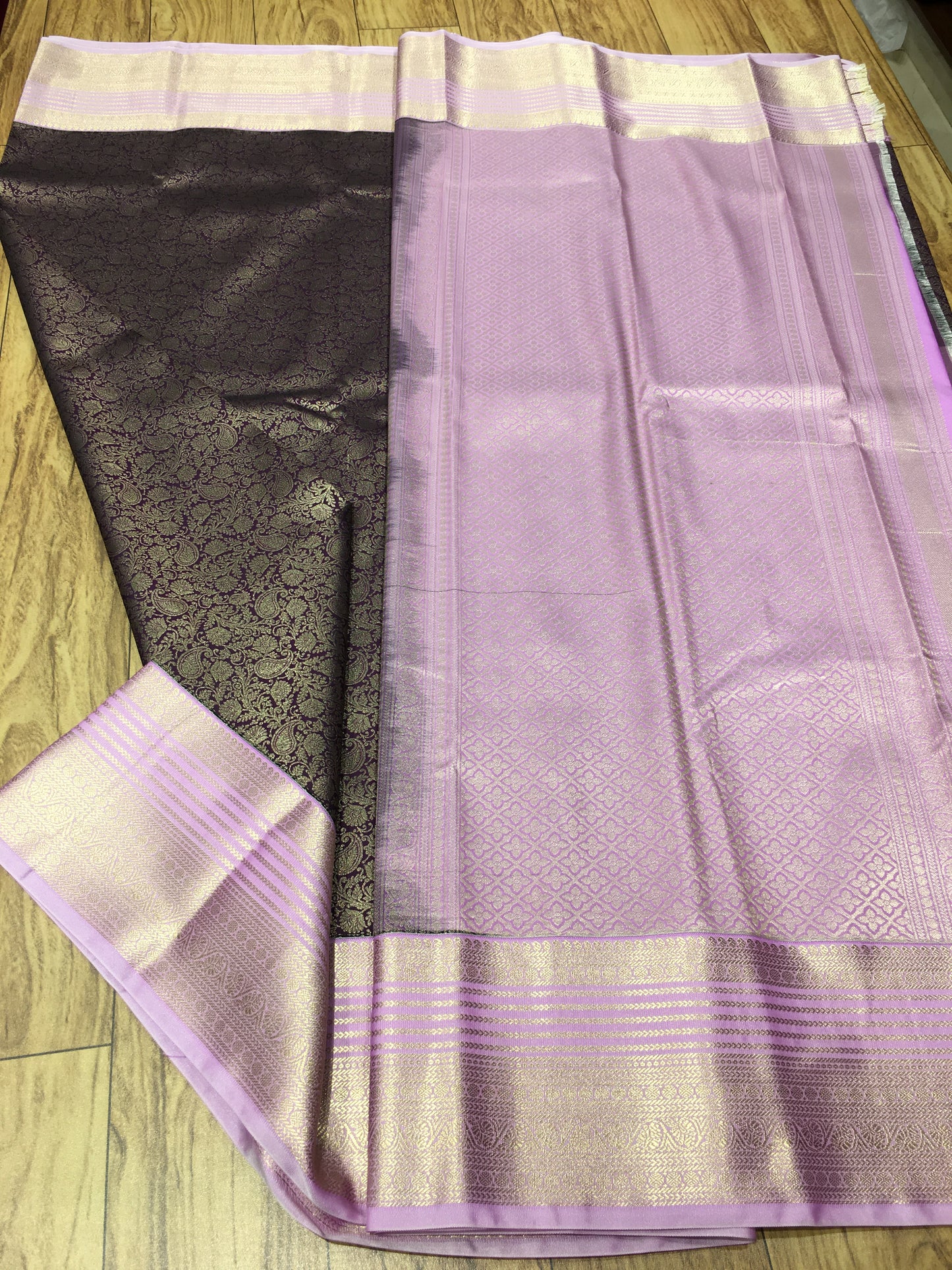 Semi Kanchipuram brocade