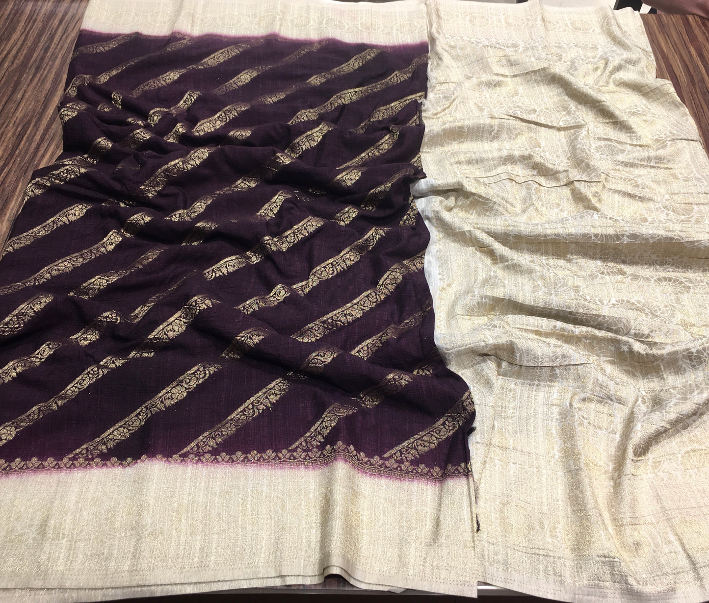 Wrinkle chiffon saree