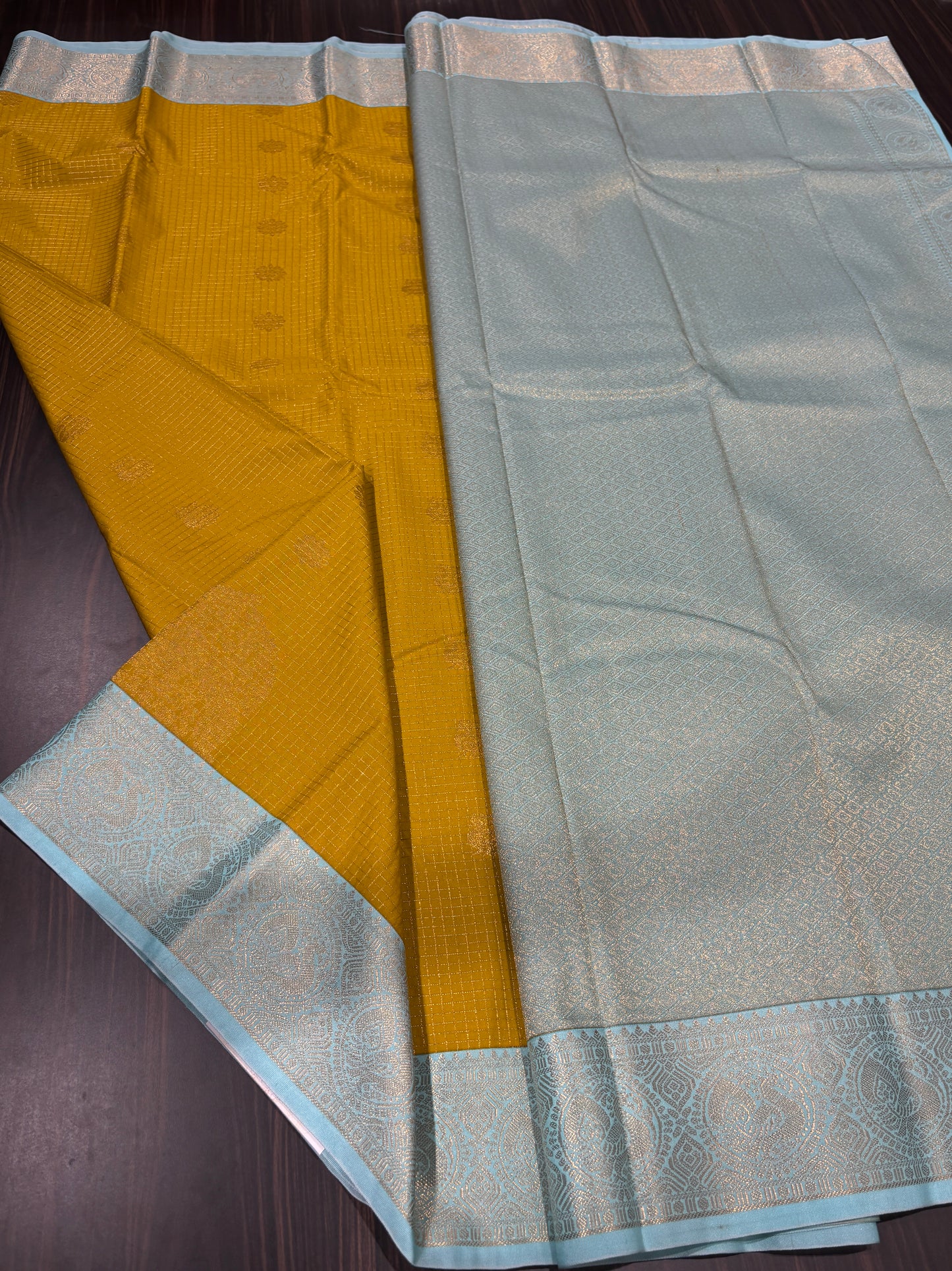 Semi Kanchipuram silk